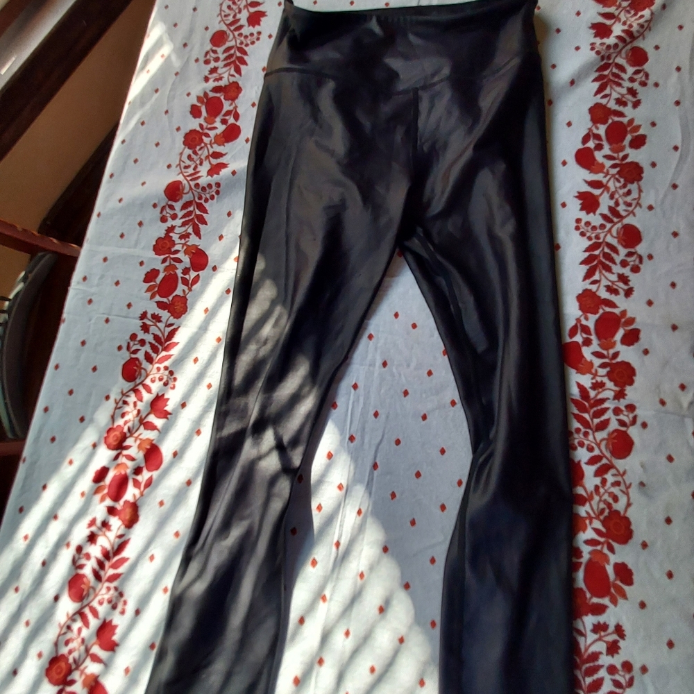 Zyia active pleather leggings